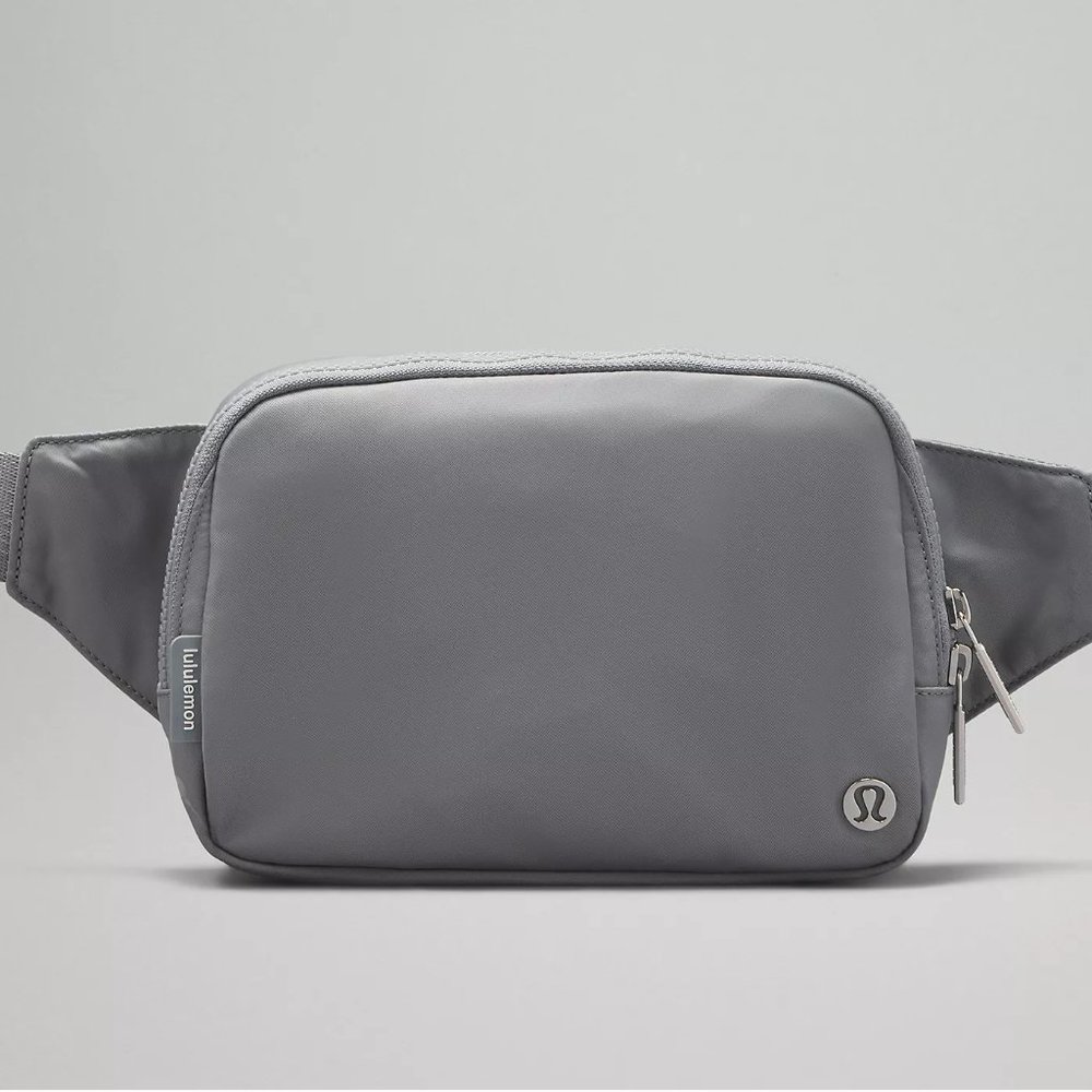 Everywhere Belt Bag Large 2L in Rhino Grey (Larger Size Belt Bag)